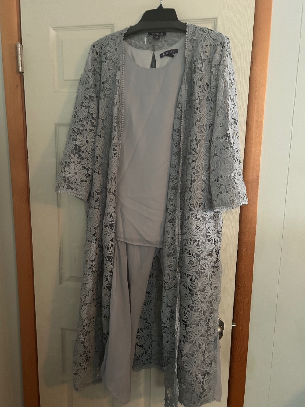Formal pants suit